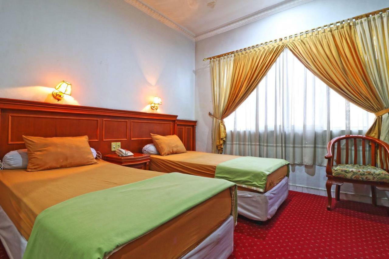 Hotel Sumatera Medan Exterior foto